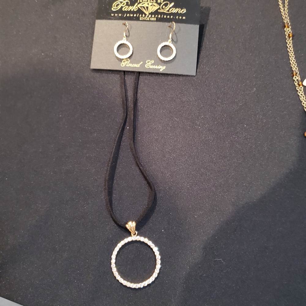 NWT Park Lane Necklace and Earing Set